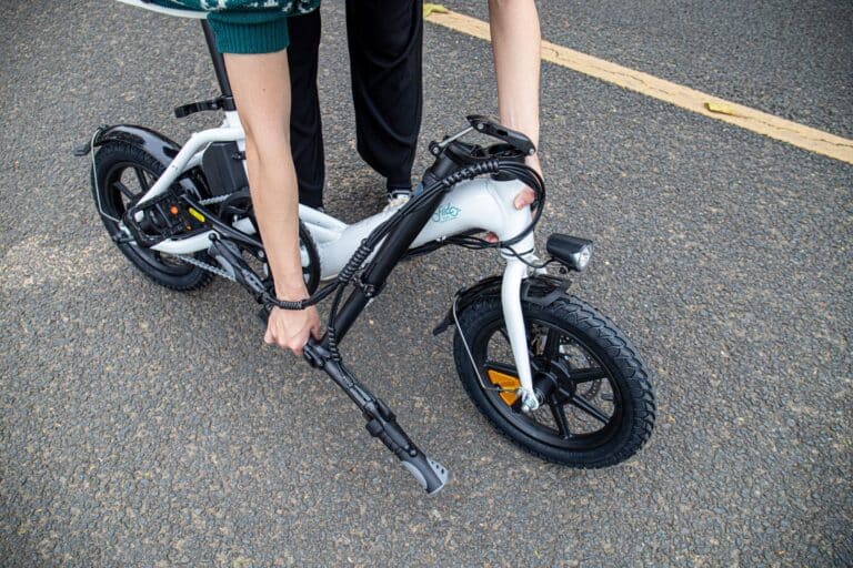 plier, ranger, respirer comment un mini vélo électrique allège le quotidien