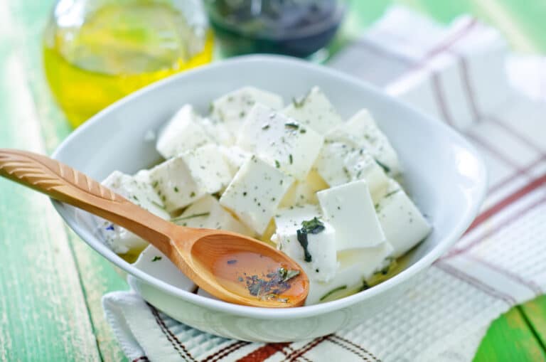peut on manger de la feta enceinte