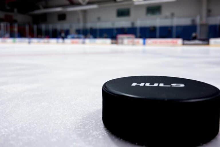 Combien de temps dure un match de hockey ?